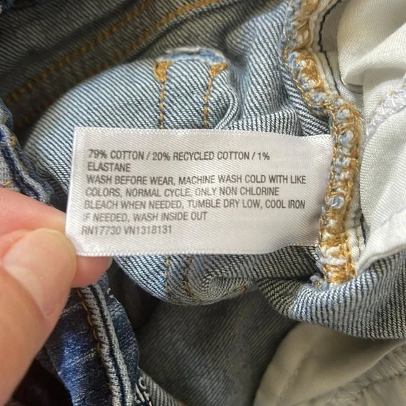 Cat & Jack Classic Blue Jeans SZ 6 - Picture 3 of 4